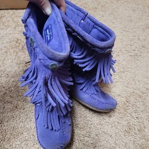 Girls 12 Minnetonka boots